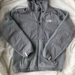 Light Grey North Face Fleece